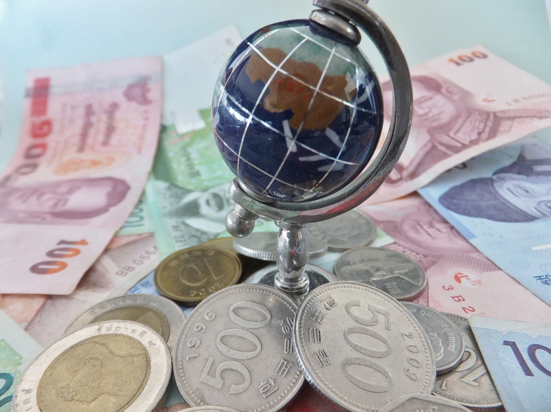 外貨建て変額保険はアリ?ナシ?